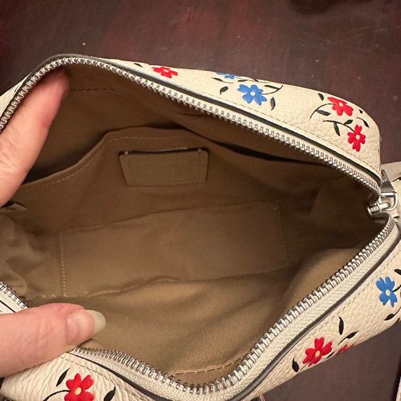 Coach Jamie floral purse/camera bag and matching wallet - Picture 4 of 7